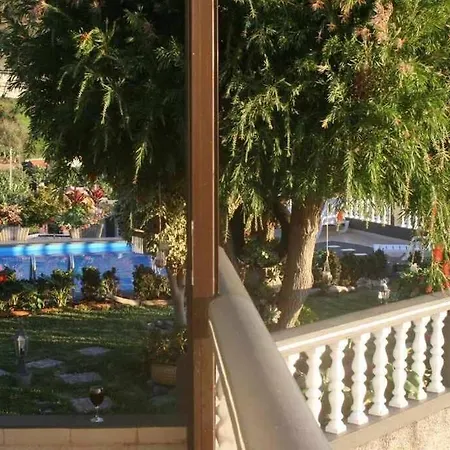 Arcos Grand With Pool Apartmán *
