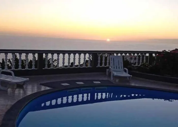 Arcos Grand With Pool