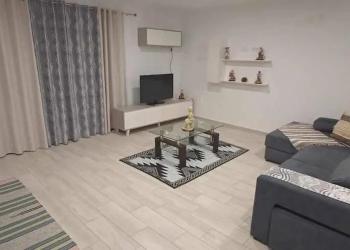 Arcos Grand With Pool